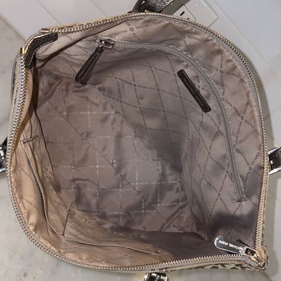 Michael Kors Bag Purse Handbag Pocketbook Charlotte Signature Jet Set Tote Bag - Picture 13 of 16